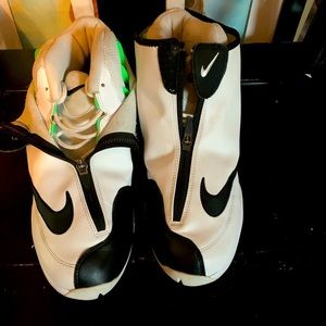 Nike air zoom flight, the glove